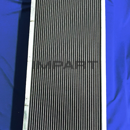VOE14549879 Радиатор водяной алюминиевый AM
