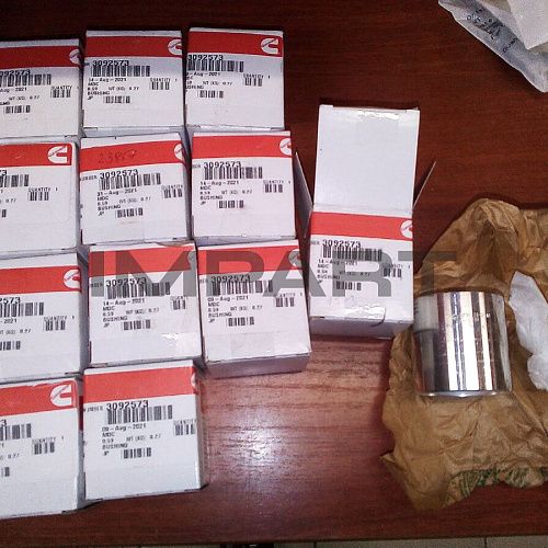 3092573 Втулка шатуна QST30 3092573/6211-31-3130